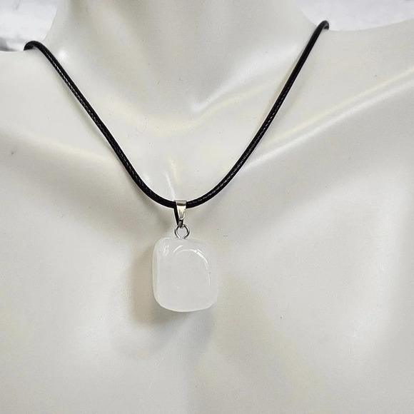 Opaque Quartz Natural Stone Cube Necklace with 18in Black Chain SN17 - Picture 2 of 2